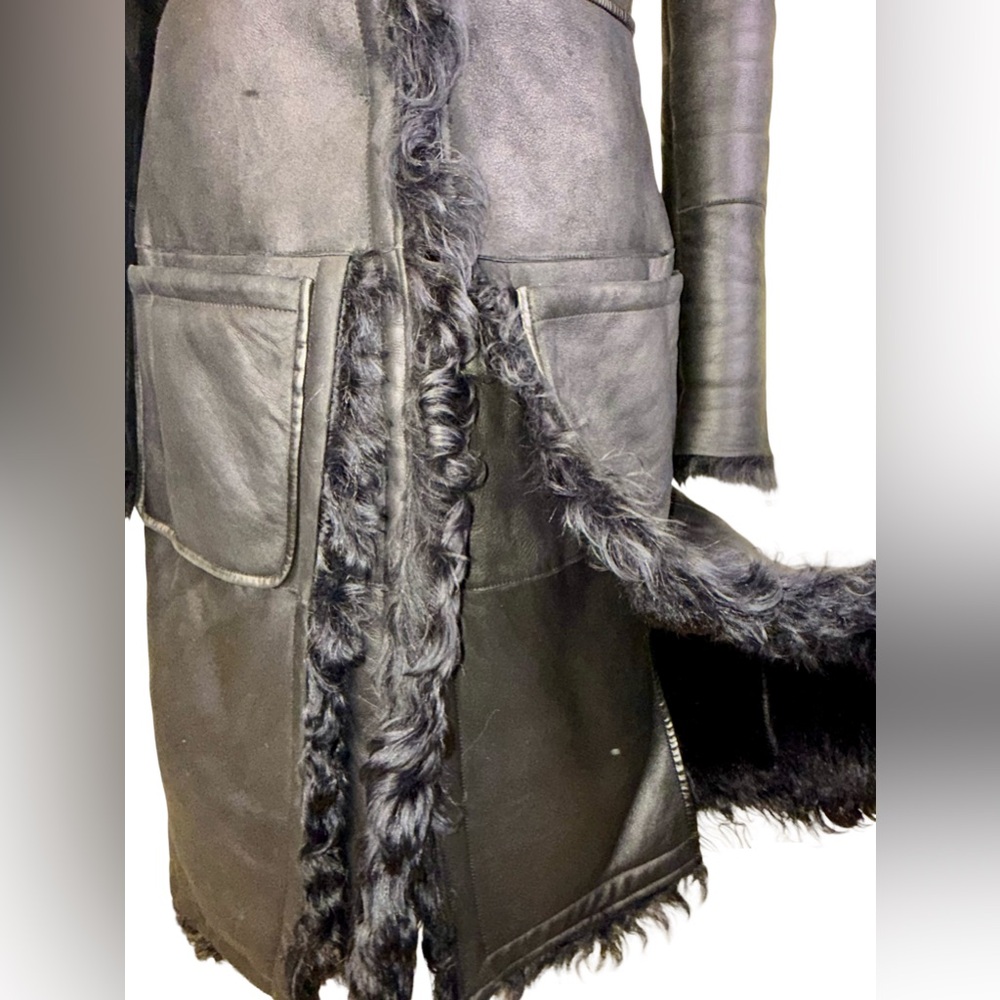 ROBERTO CAVALLI EXTRA LONG SHEARLING COAT IN BLACK - Picture 3 of 15